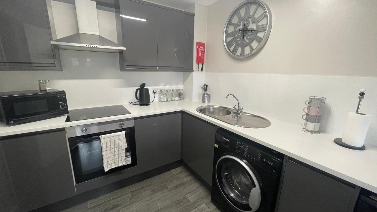 Mays Apartments - 102 Mill Street, Free Parking, 2 Minute Walk To Baltic Market And City Centre - Apartments Sleep 1-10 Guests Liverpool Ngoại thất bức ảnh