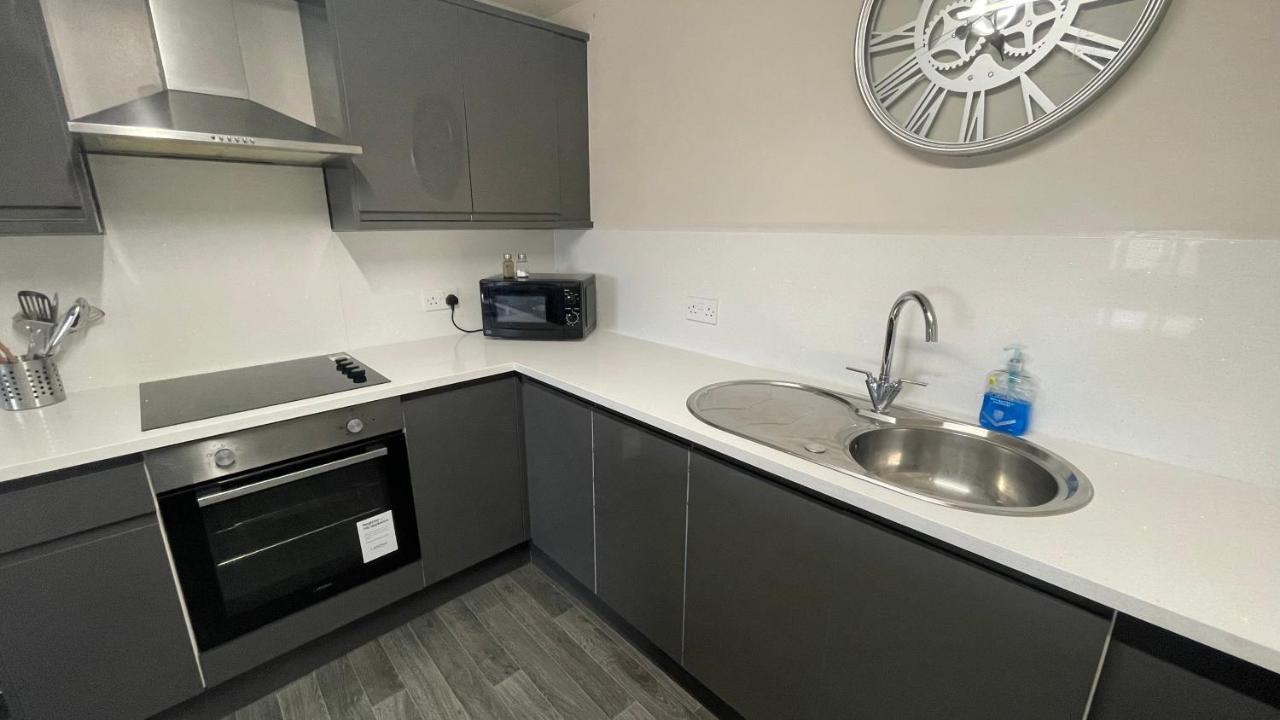 Mays Apartments - 102 Mill Street, Free Parking, 2 Minute Walk To Baltic Market And City Centre - Apartments Sleep 1-10 Guests Liverpool Ngoại thất bức ảnh