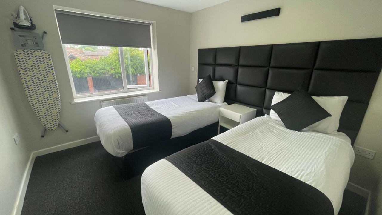 Mays Apartments - 102 Mill Street, Free Parking, 2 Minute Walk To Baltic Market And City Centre - Apartments Sleep 1-10 Guests Liverpool Ngoại thất bức ảnh