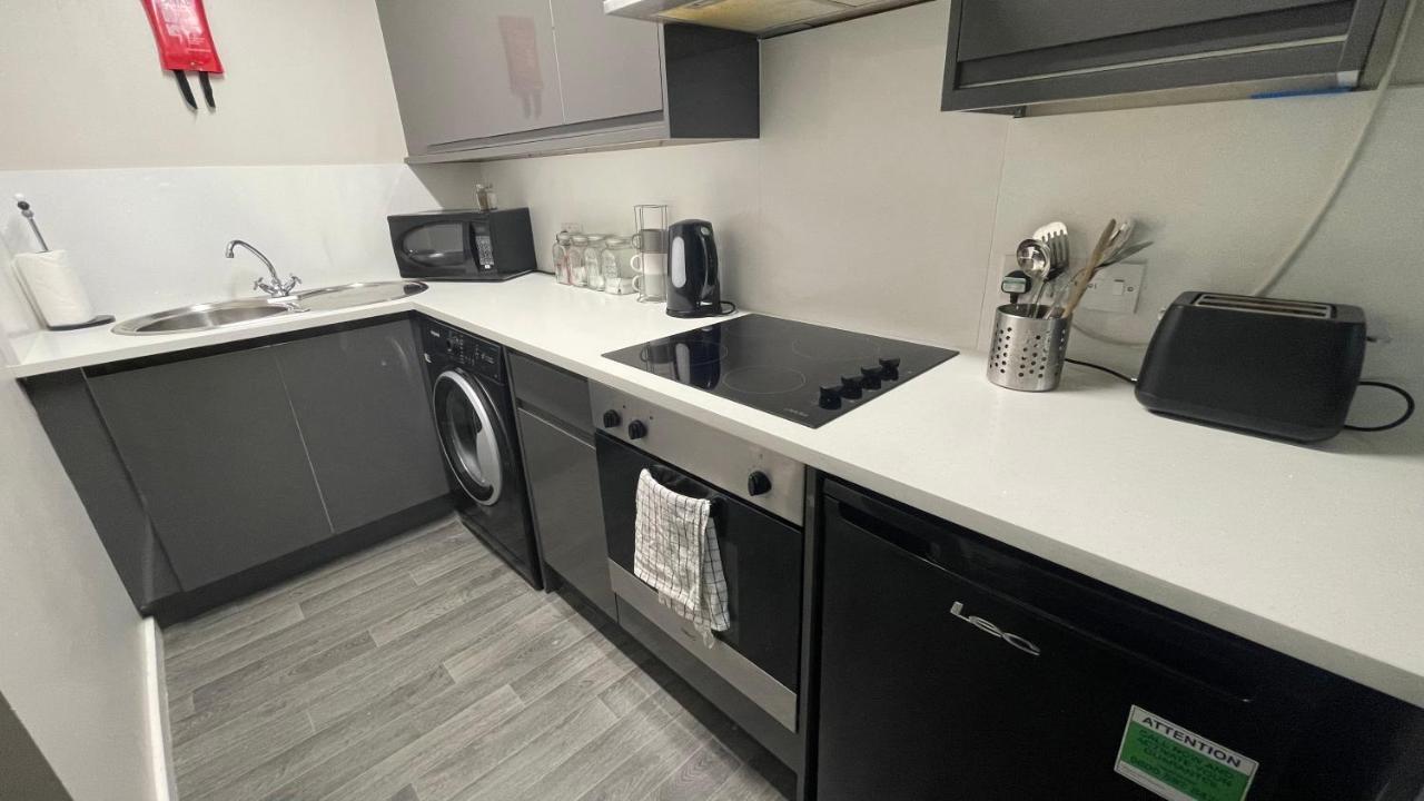 Mays Apartments - 102 Mill Street, Free Parking, 2 Minute Walk To Baltic Market And City Centre - Apartments Sleep 1-10 Guests Liverpool Ngoại thất bức ảnh